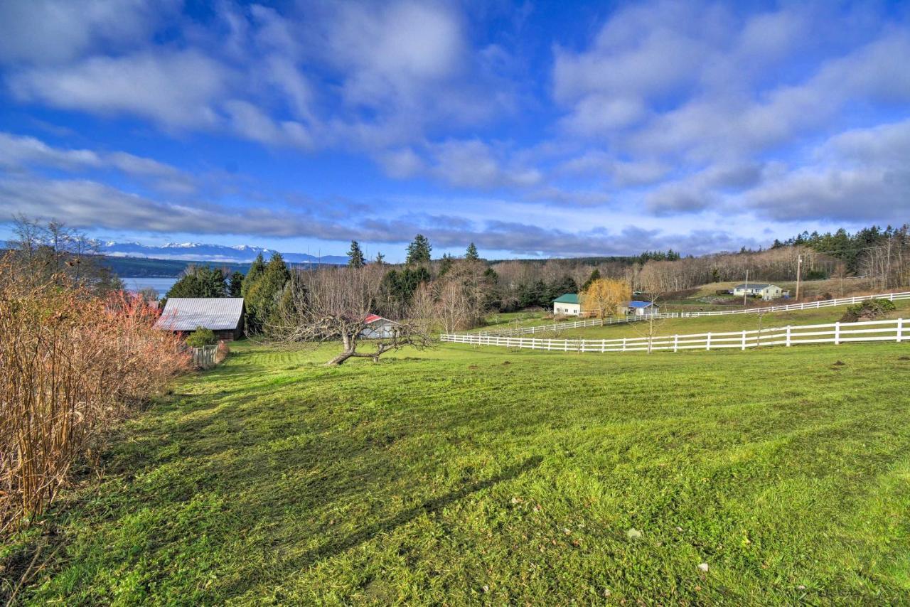 Breathtaking Port Ludlow Home With Deck And Yard Exterior foto